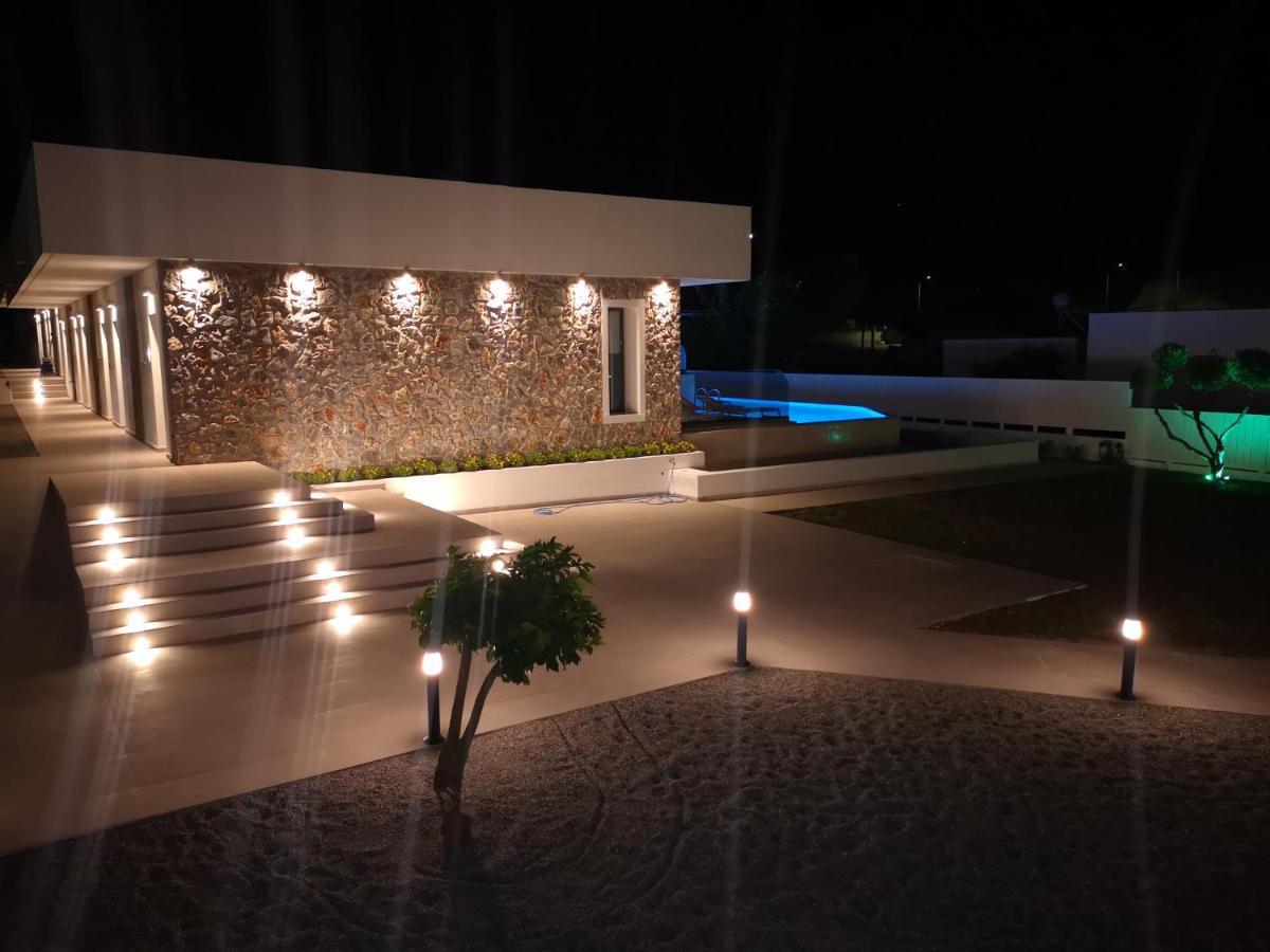 Zoes Hotel & Suites Фалираки Экстерьер фото