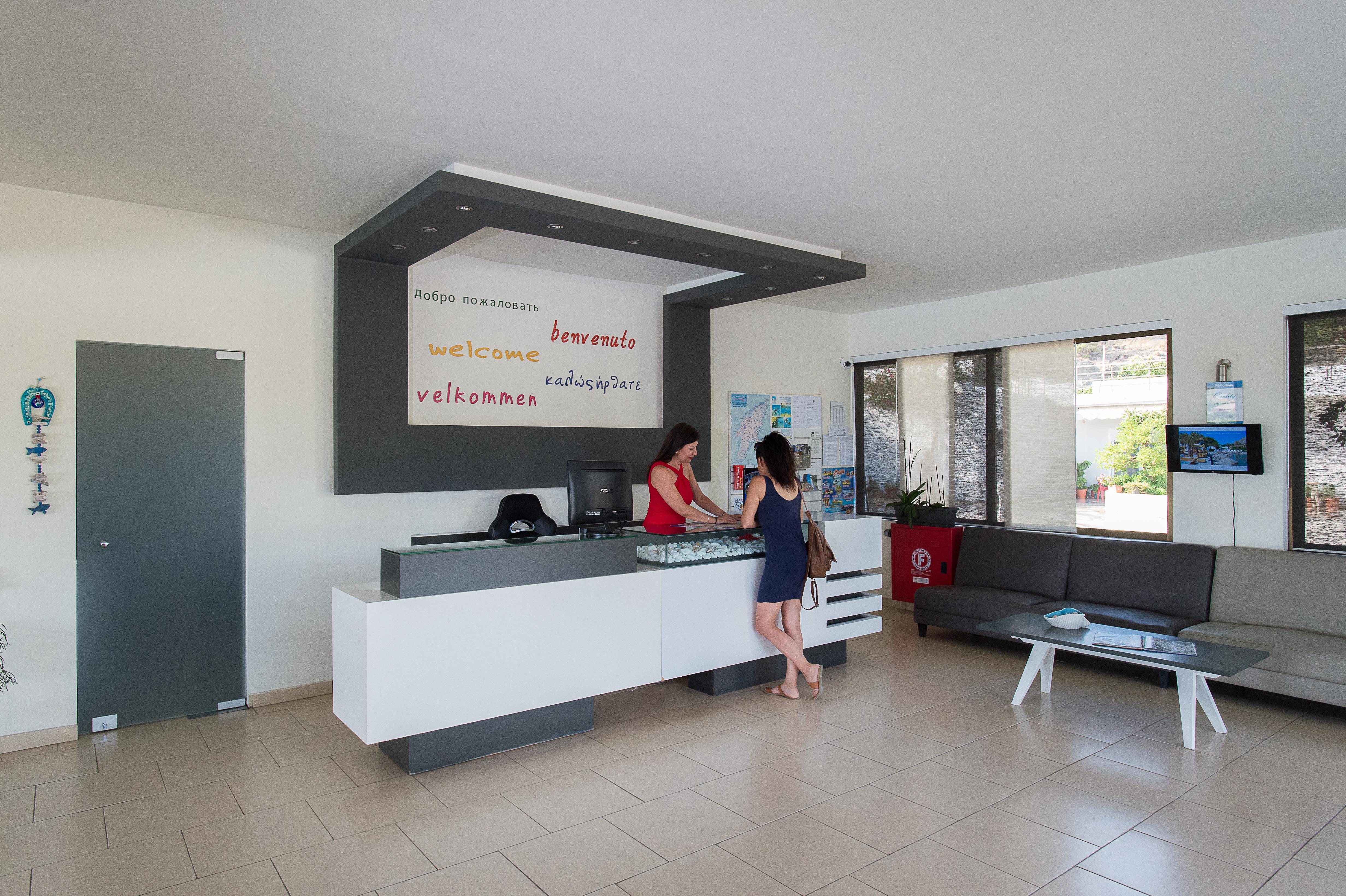 Zoes Hotel & Suites Фалираки Экстерьер фото
