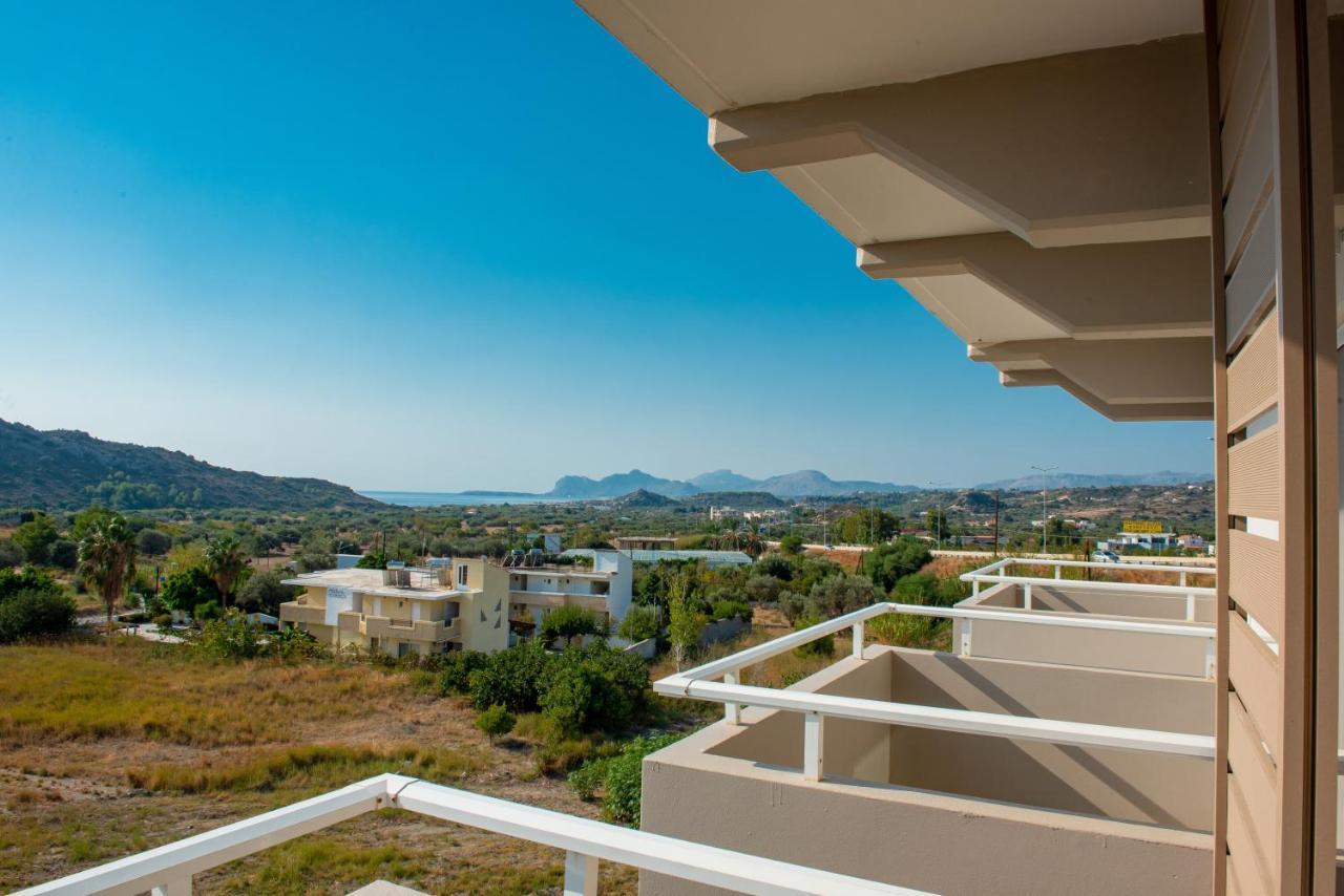 Zoes Hotel & Suites Фалираки Экстерьер фото