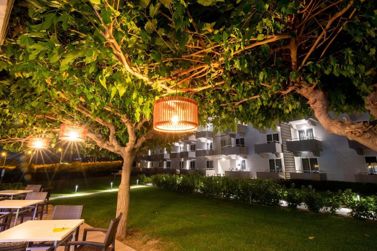Zoes Hotel & Suites Фалираки Экстерьер фото